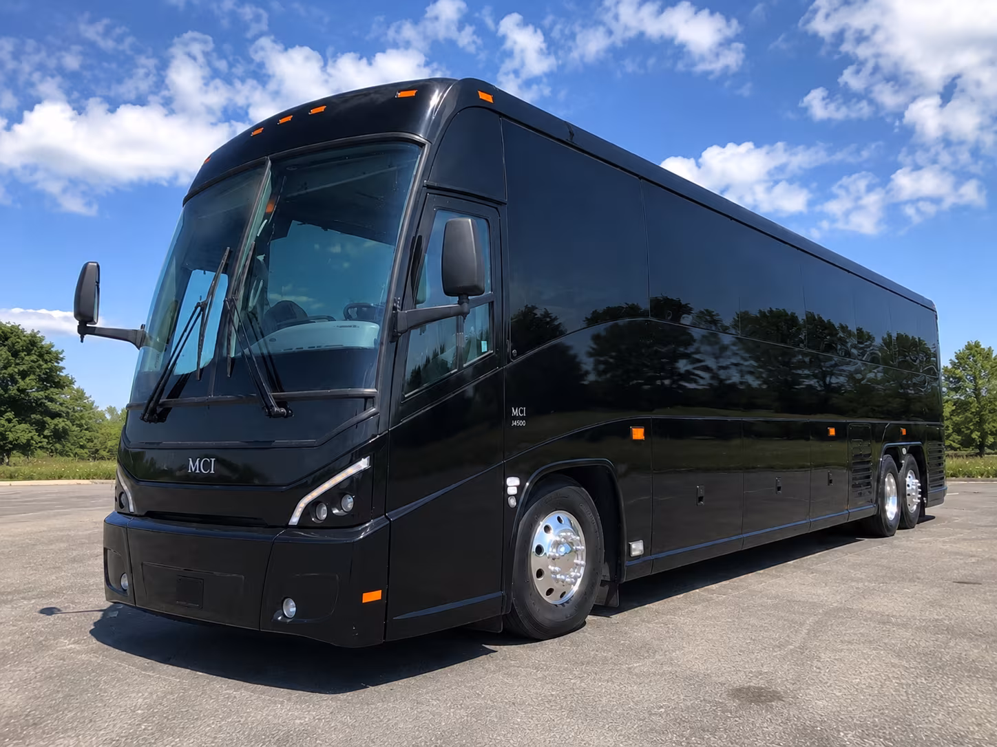 government employee shuttles to the minnesota state capitol and dakota county facilities