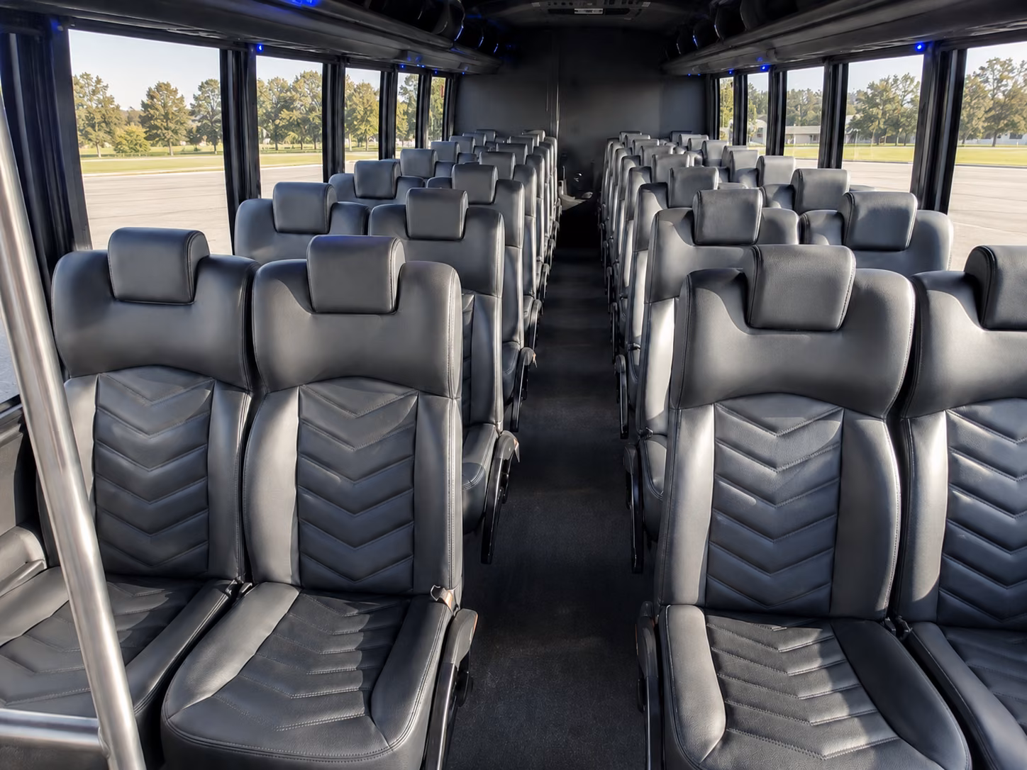 woodbury rent a shuttle bus for your woodbury employees